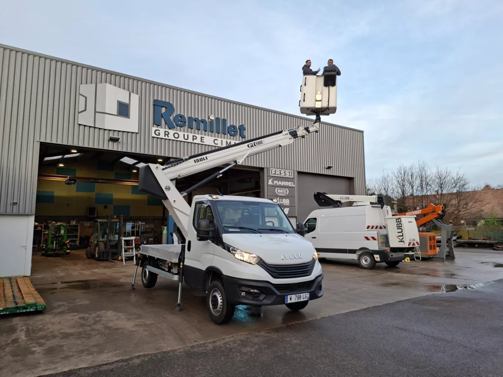 Nacelle sur camion et nacelle élévatrice pour collectivités et professionnels